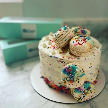 Katie’s Almond Funfetti Cake & Cupcakes